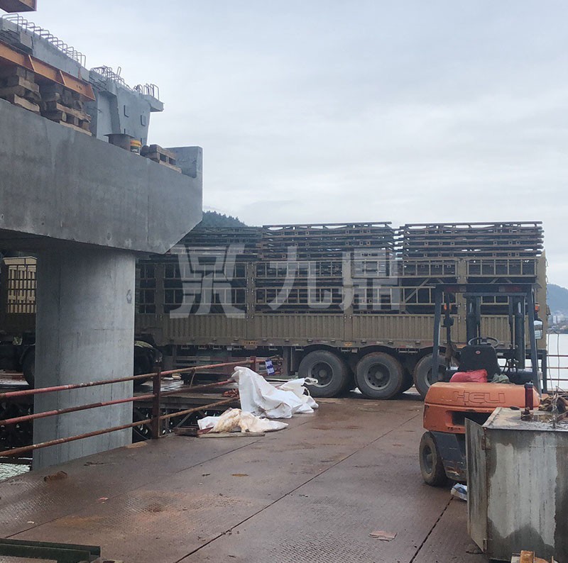 鋼平臺(tái) 鋼平臺(tái)